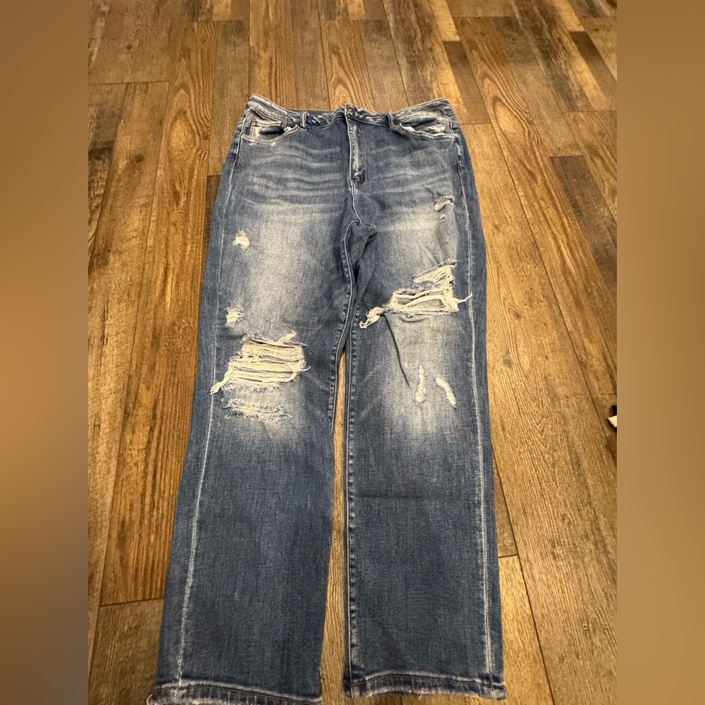 Flying Monkey Blue Distressed jeans